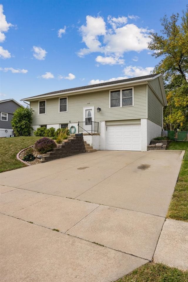 408 Hanover Road Southwest Cedar Rapids, IA 52404 - Photo 25 of 31 Gallery Image 25