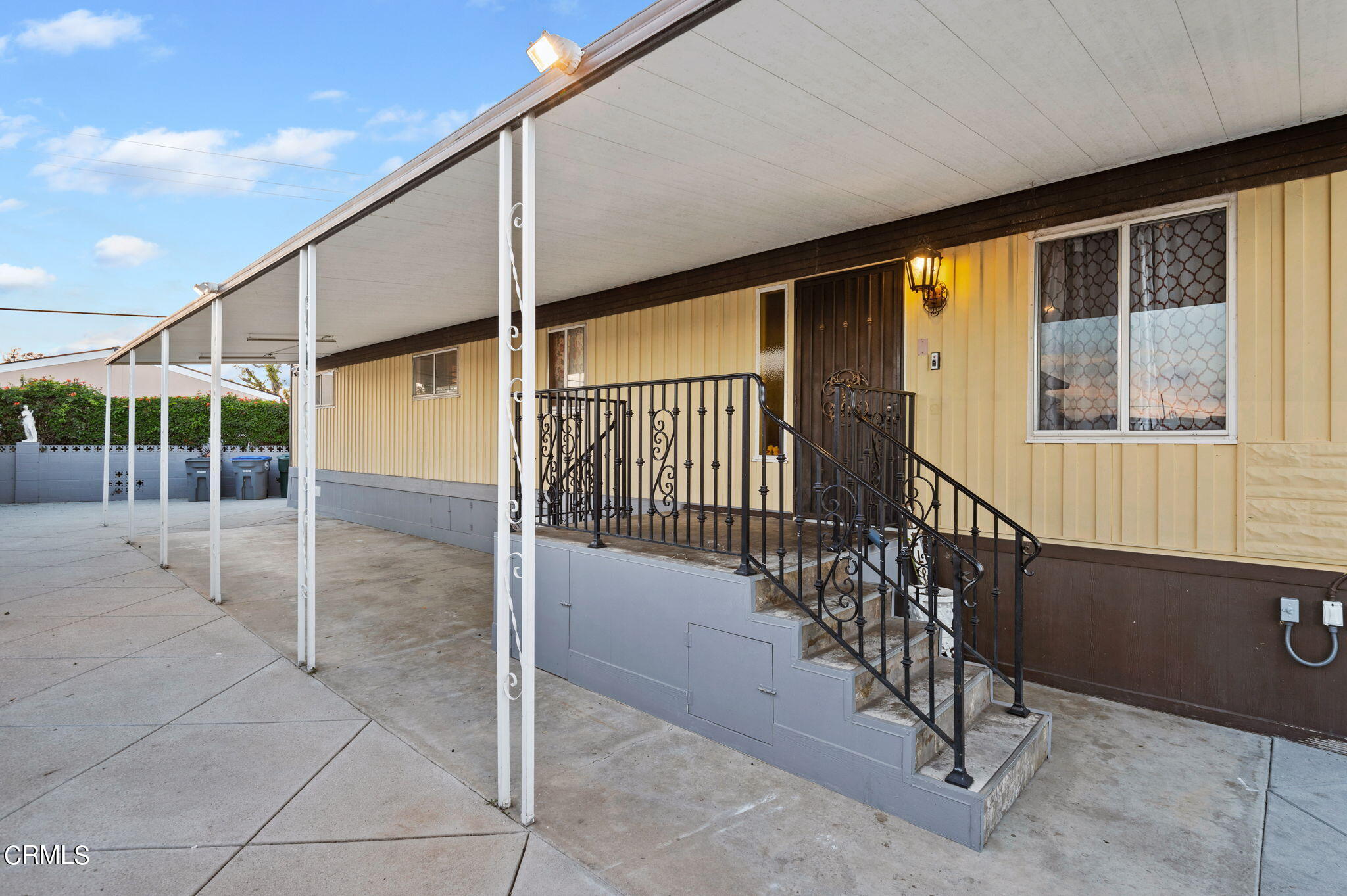 2400 East Pleasant Valley Road, Unit 130 Oxnard, CA 93033 - Photo 3 of 19 a view of entryway