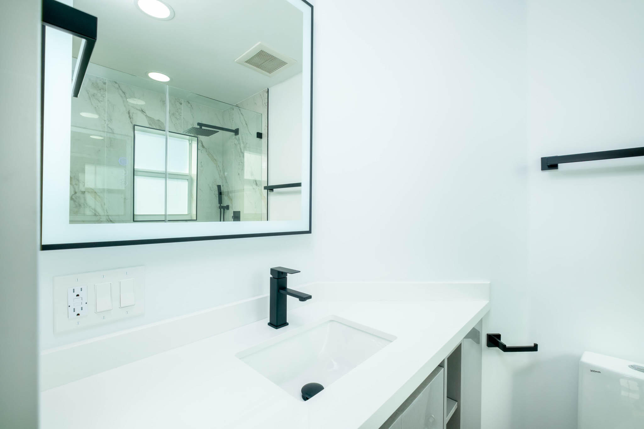 613 Portia Circle Key Largo, FL 33037 - Photo 28 of 40 a bathroom with a sink and mirror