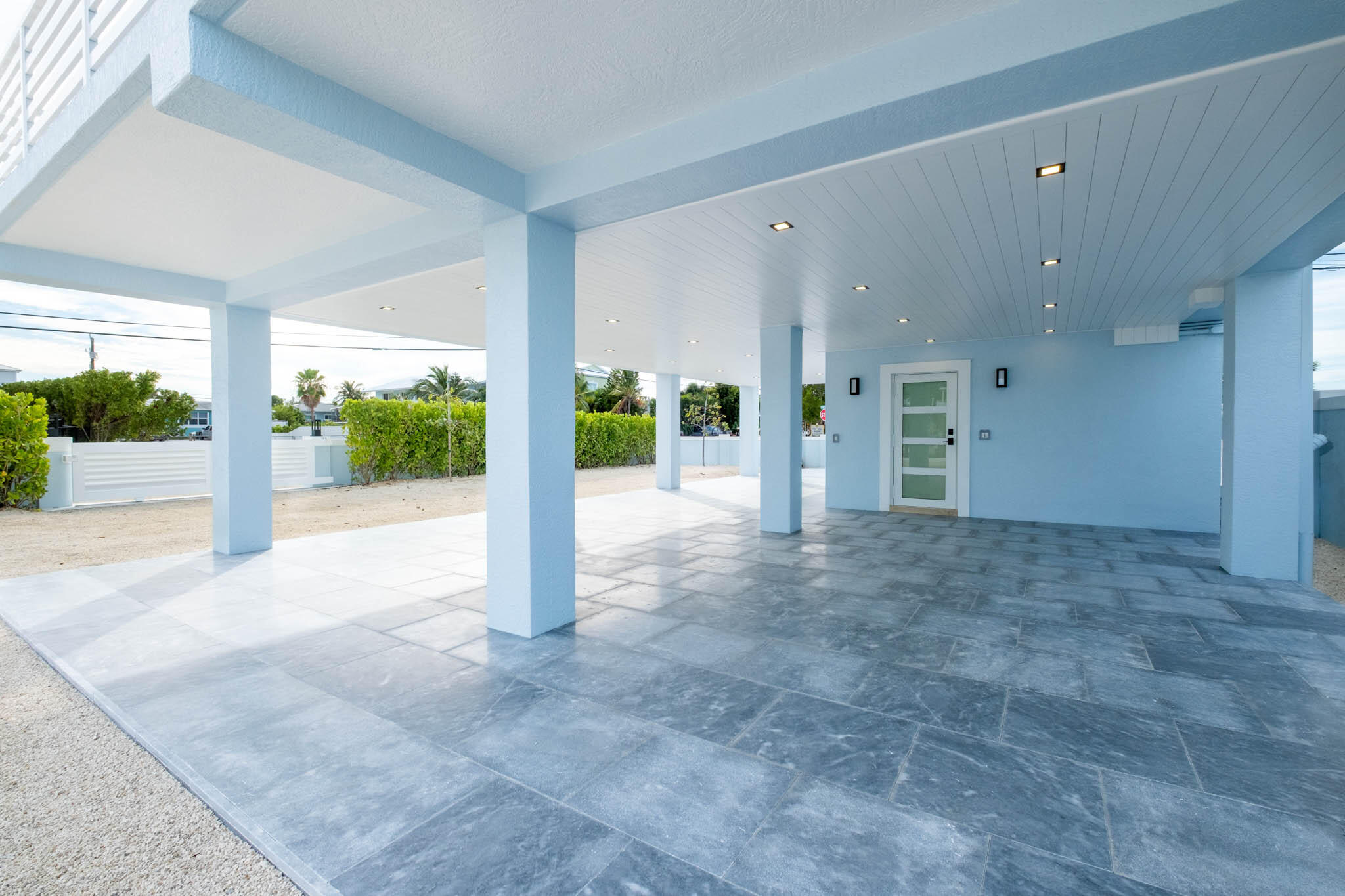 613 Portia Circle Key Largo, FL 33037 - Photo 34 of 40 a view of a big room with large windows