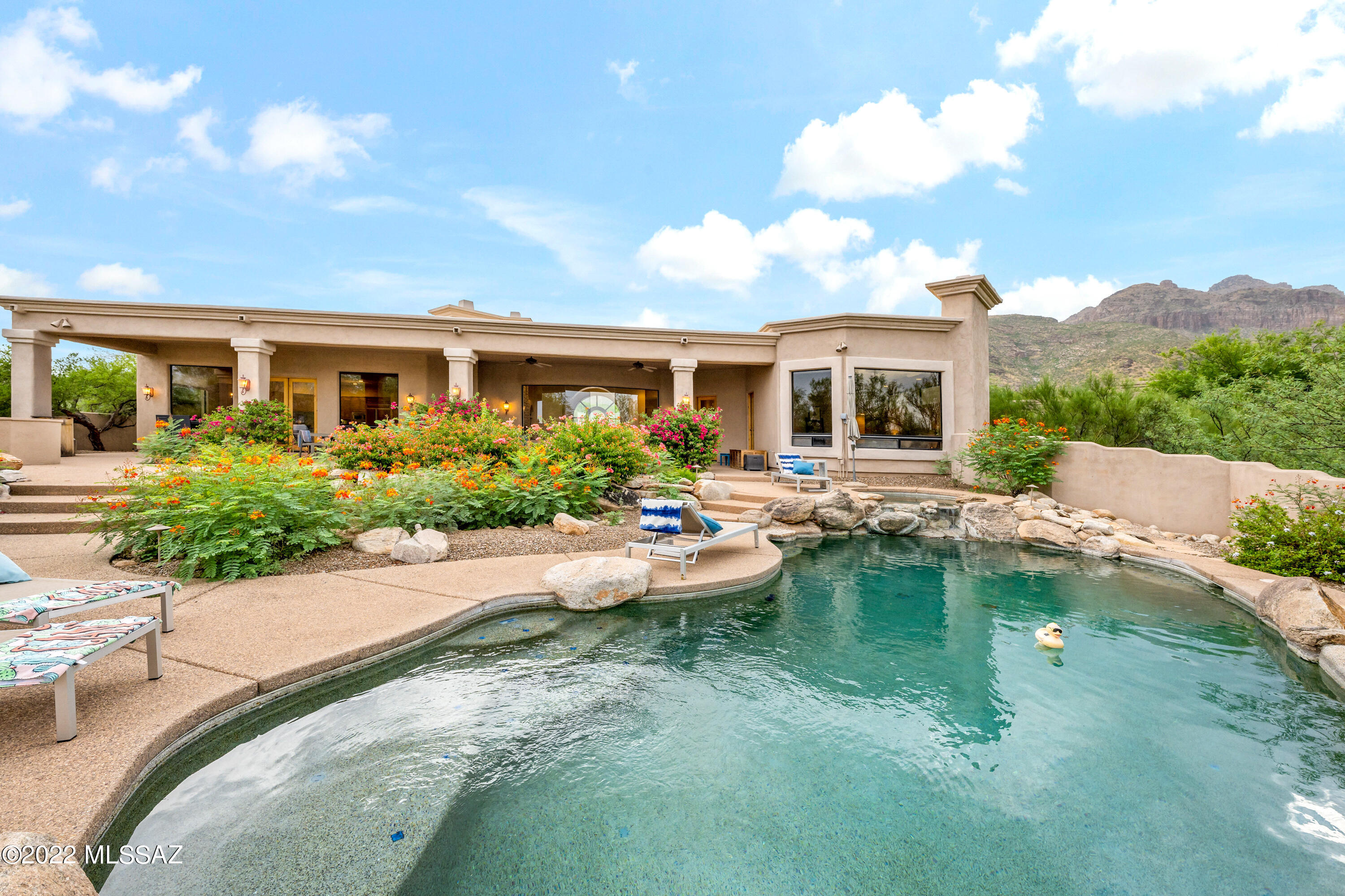 2404 Long Shadow Place Tucson, AZ 85718 - Photo 10 of 50