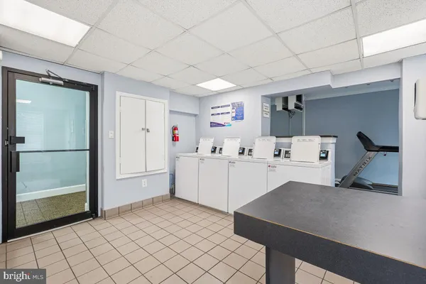 $1,750 | 906 South Washington Street, Unit 101, Alexandria, VA 22314