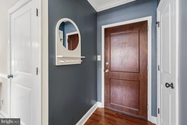 $1,750 | 906 South Washington Street, Unit 101, Alexandria, VA 22314