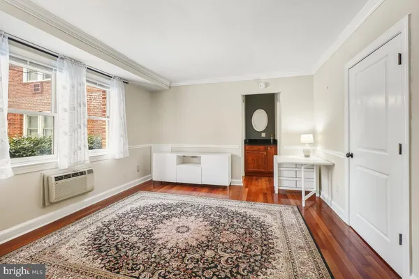 $1,750 | 906 South Washington Street, Unit 101, Alexandria, VA 22314