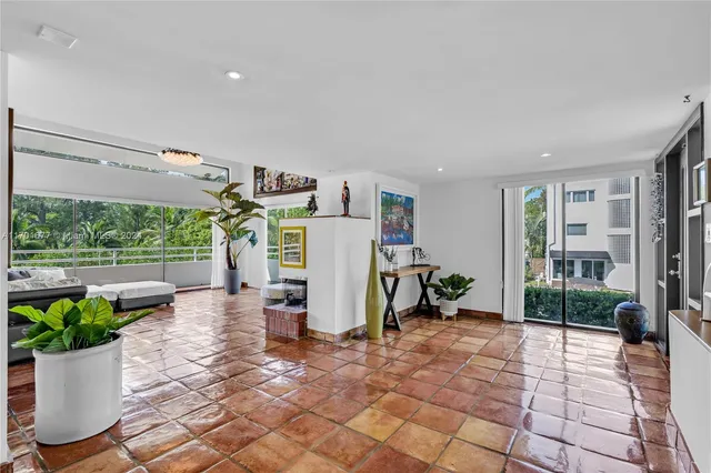 $22,000 | 3520 Rockerman Road, Miami, FL 33133