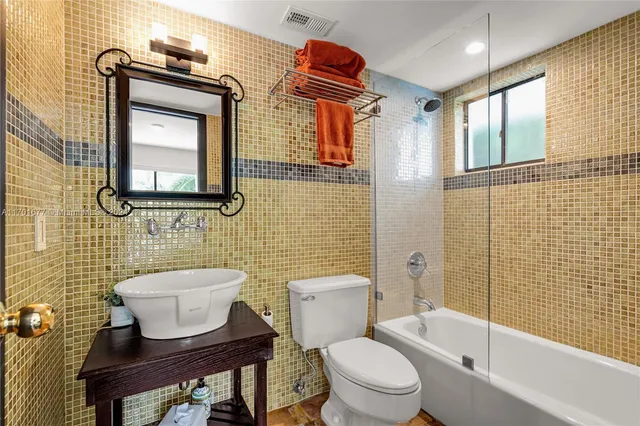 $22,000 | 3520 Rockerman Road, Miami, FL 33133