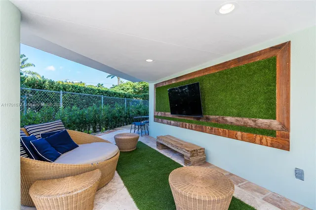 $22,000 | 3520 Rockerman Road, Miami, FL 33133