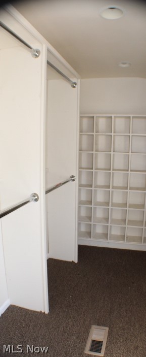 4898 Fairlawn Road Cleveland, OH 44124 - Photo 16 of 33 Huge closet!