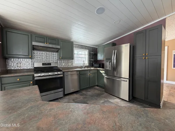 $205,000 | 9 Meacham Street, Moriah, NY 12974