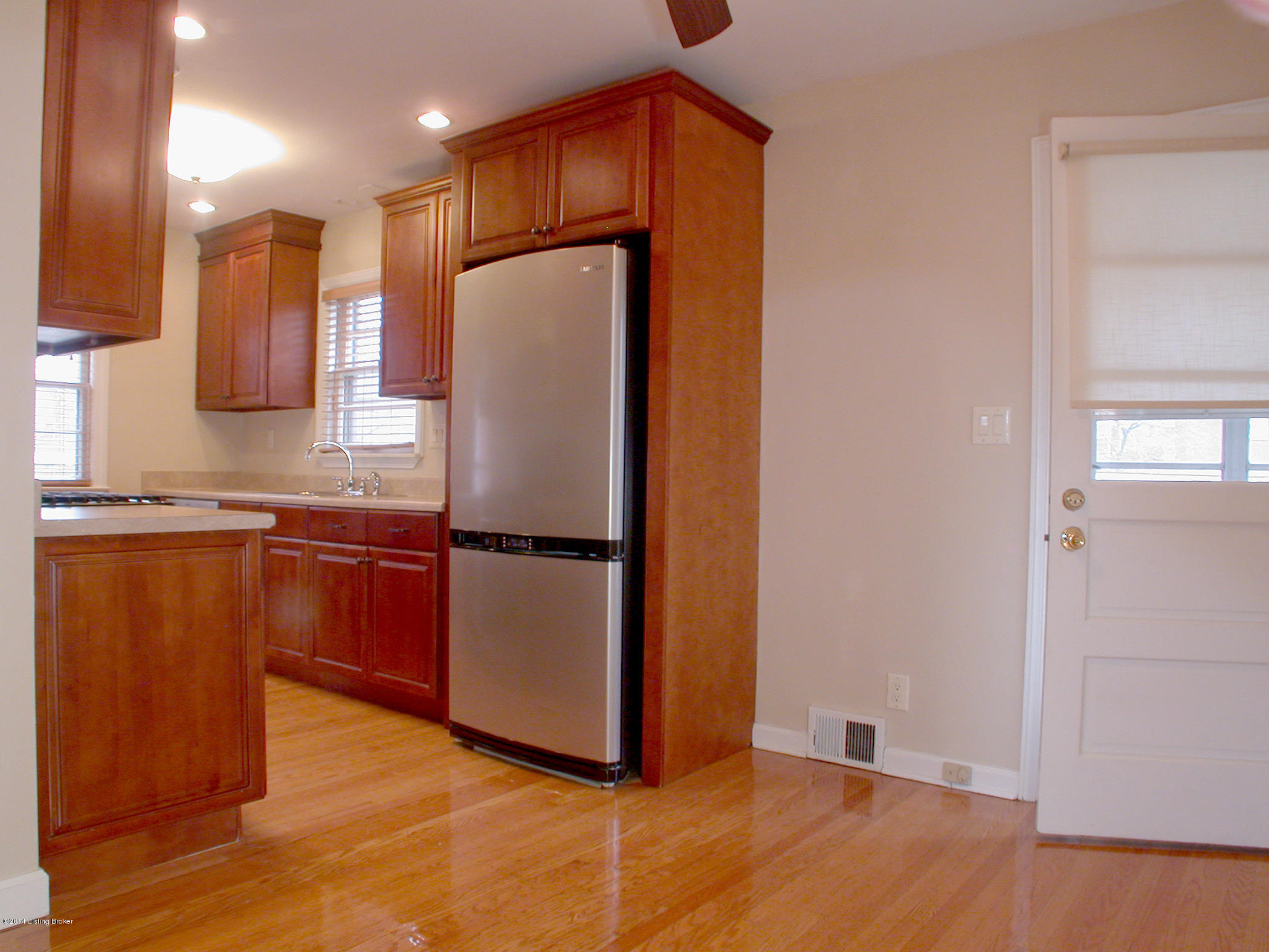 1615 Nightingale Road Louisville, KY 40213 - Photo 8 of 34 1615_N_18