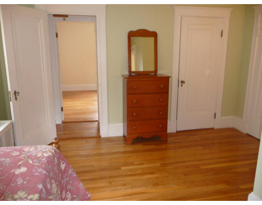 19 Gordon Road Needham, MA 02492 - Photo 19 of 26
