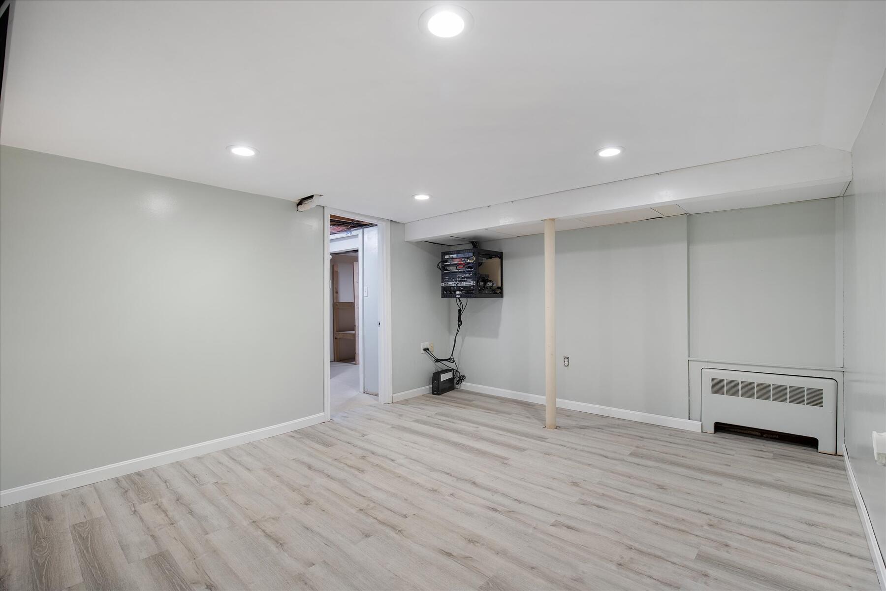 1115 Shootflying Hill Road Centerville, MA 02632 - Photo 16 of 34 20-MG_1747-r(1)