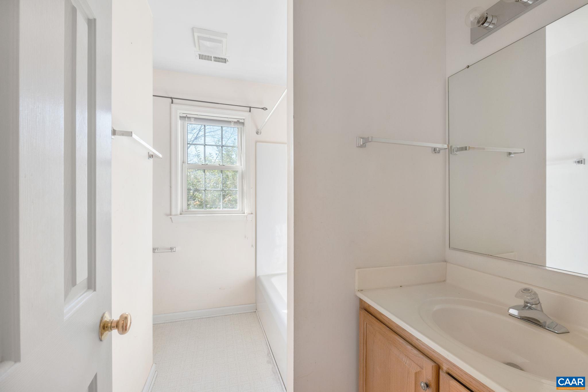 1665 Miller School Road Charlottesville, VA 22903 - Photo 17 of 25 Gallery Image 17