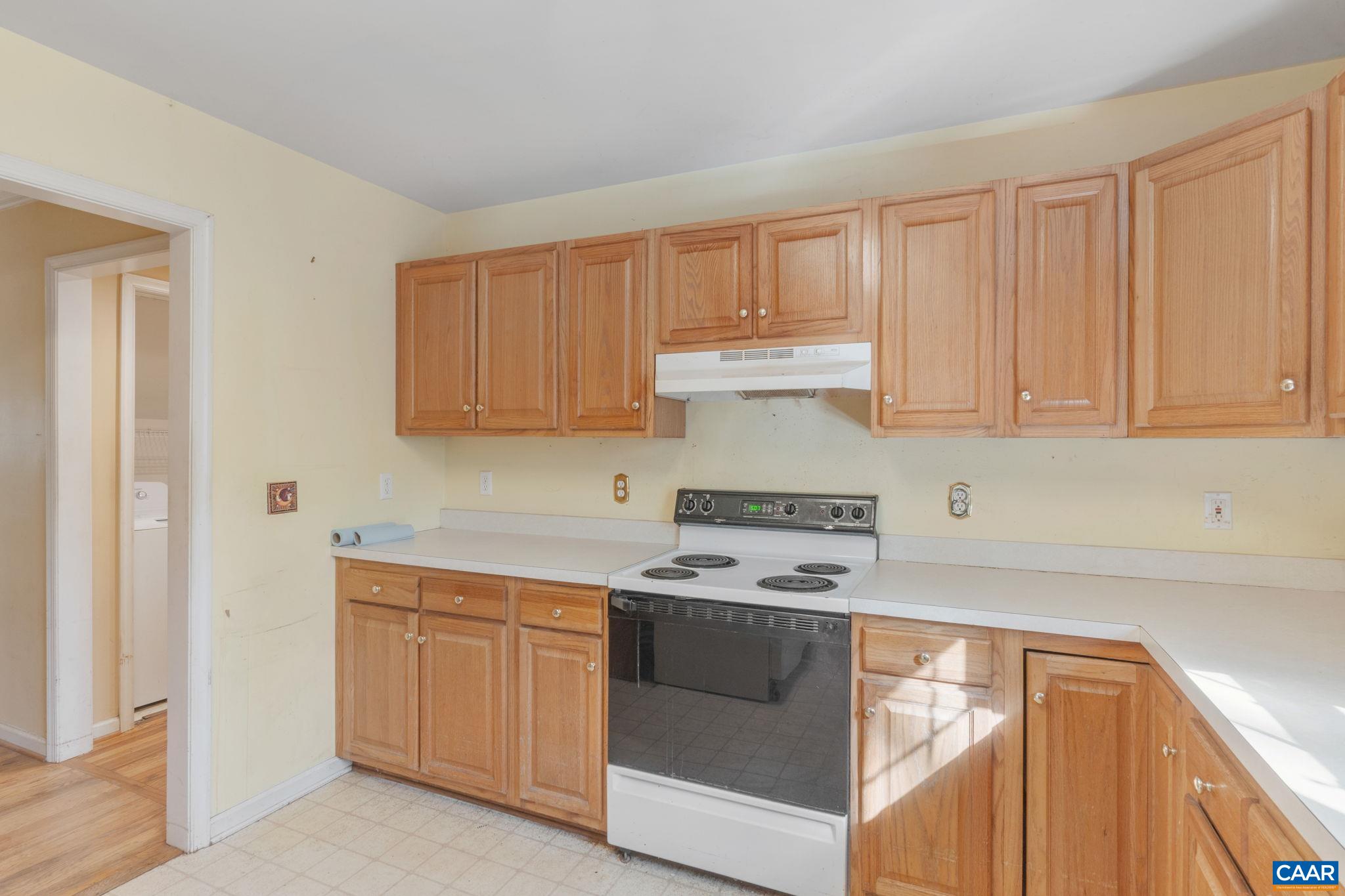 1665 Miller School Road Charlottesville, VA 22903 - Photo 9 of 25 Gallery Image 9