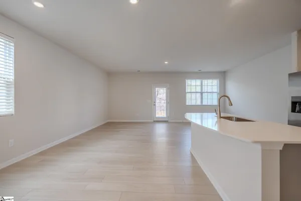 $2,100 | 14 Loebner Lane, Simpsonville, SC 29680