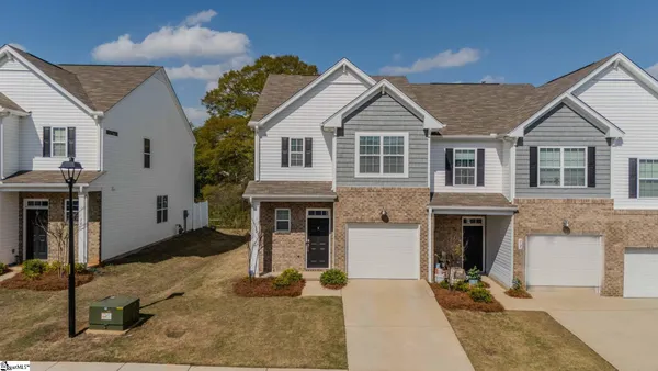 $2,100 | 14 Loebner Lane, Simpsonville, SC 29680