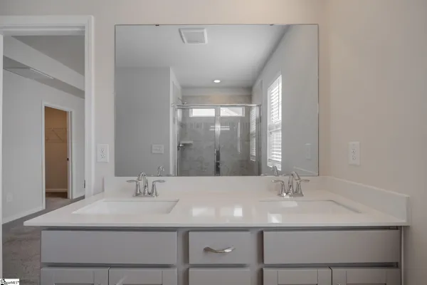 $2,100 | 14 Loebner Lane, Simpsonville, SC 29680