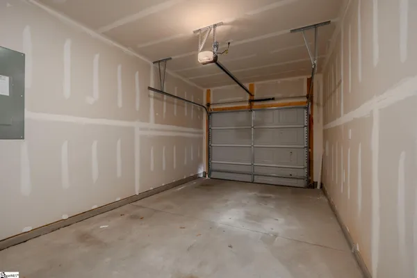 $2,100 | 14 Loebner Lane, Simpsonville, SC 29680