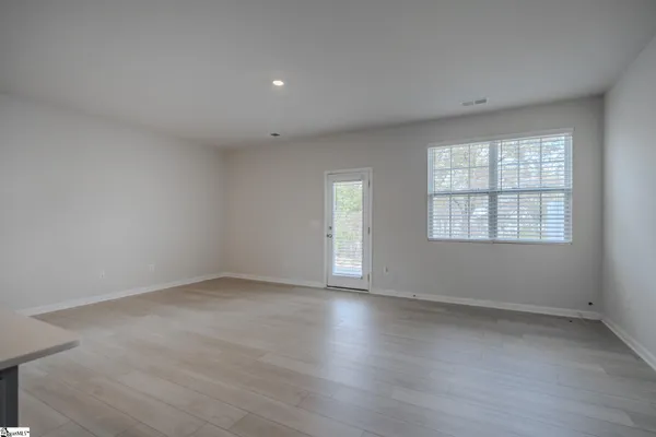 $2,100 | 14 Loebner Lane, Simpsonville, SC 29680