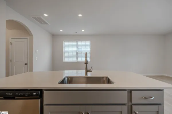 $2,100 | 14 Loebner Lane, Simpsonville, SC 29680