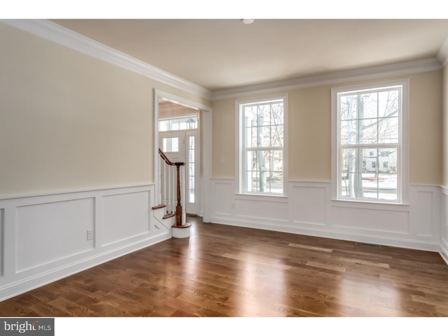 37 Robin Road Moorestown, NJ 08057 - Photo 5 of 25 Living Room