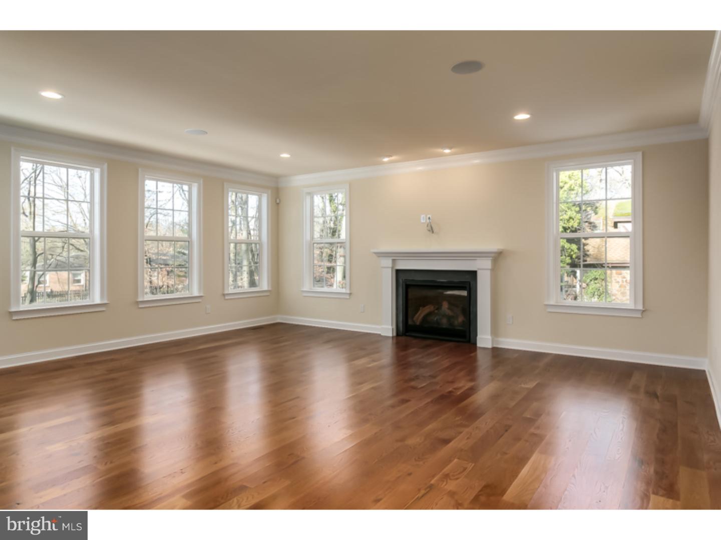 37 Robin Road Moorestown, NJ 08057 - Photo 7 of 25 Family Room
