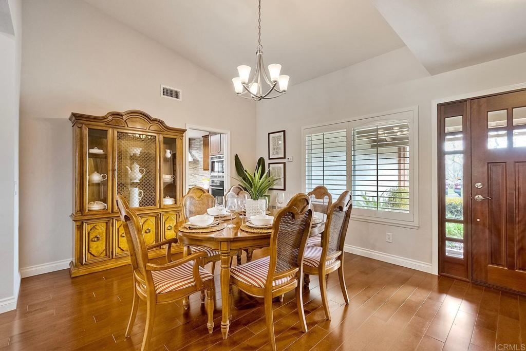 12952 Pomard Way Poway, CA 92064 - Photo 4 of 33