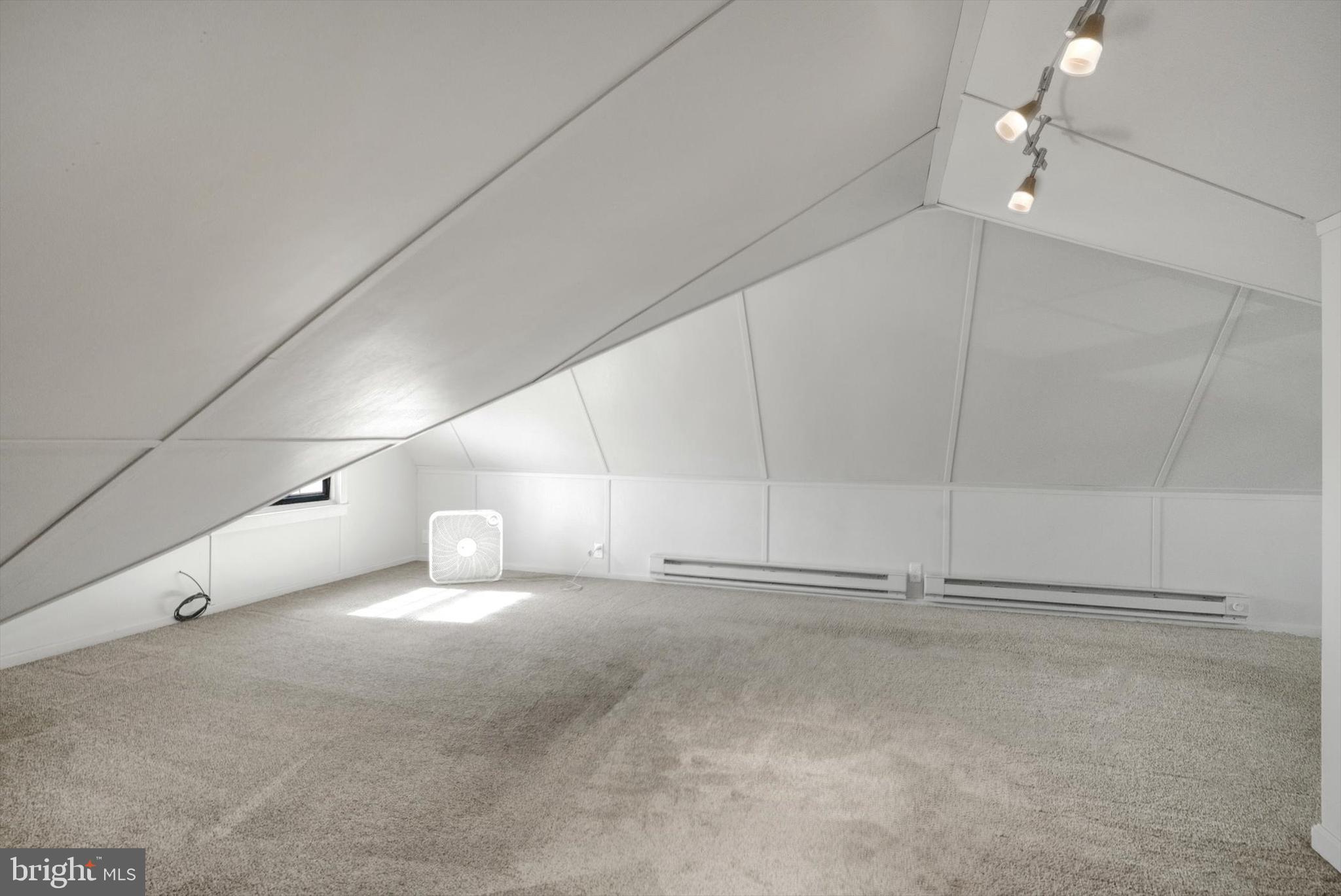 315 Sunset Road Reading, PA 19611 - Photo 14 of 20 a view of an empty room