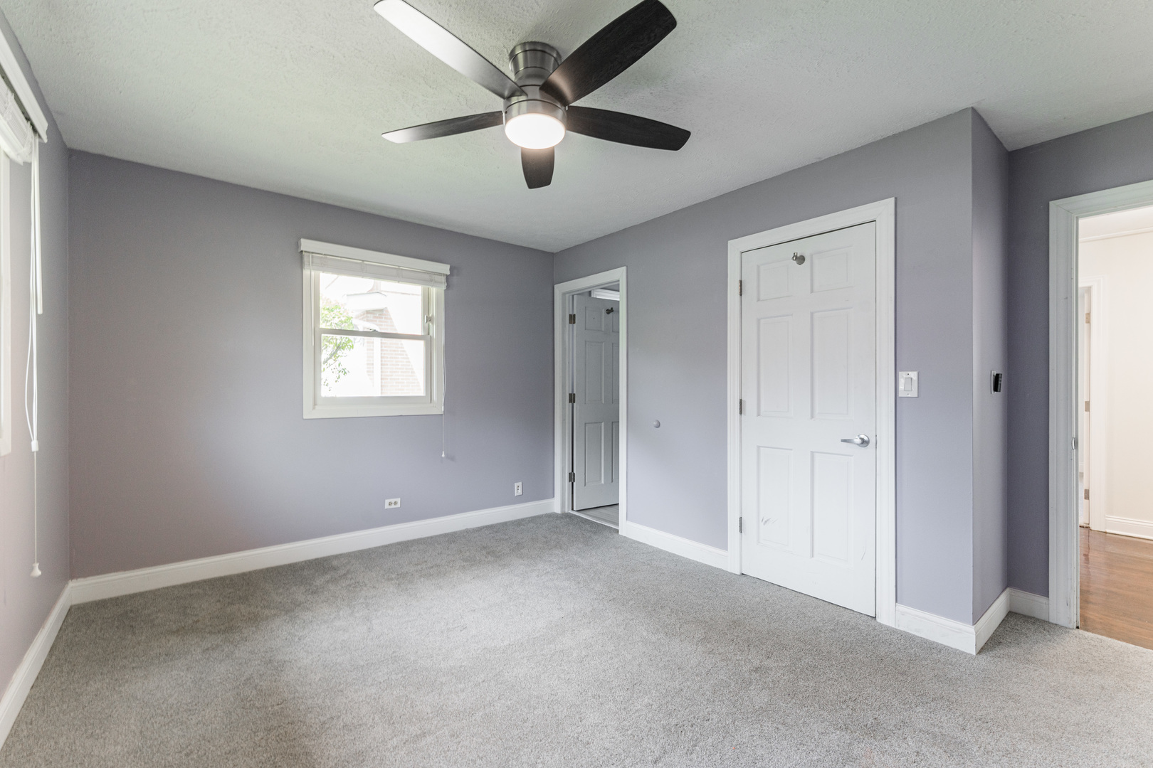 239 Nordic Road Bloomingdale, IL 60108 - Photo 13 of 40 a view of an empty room with a window