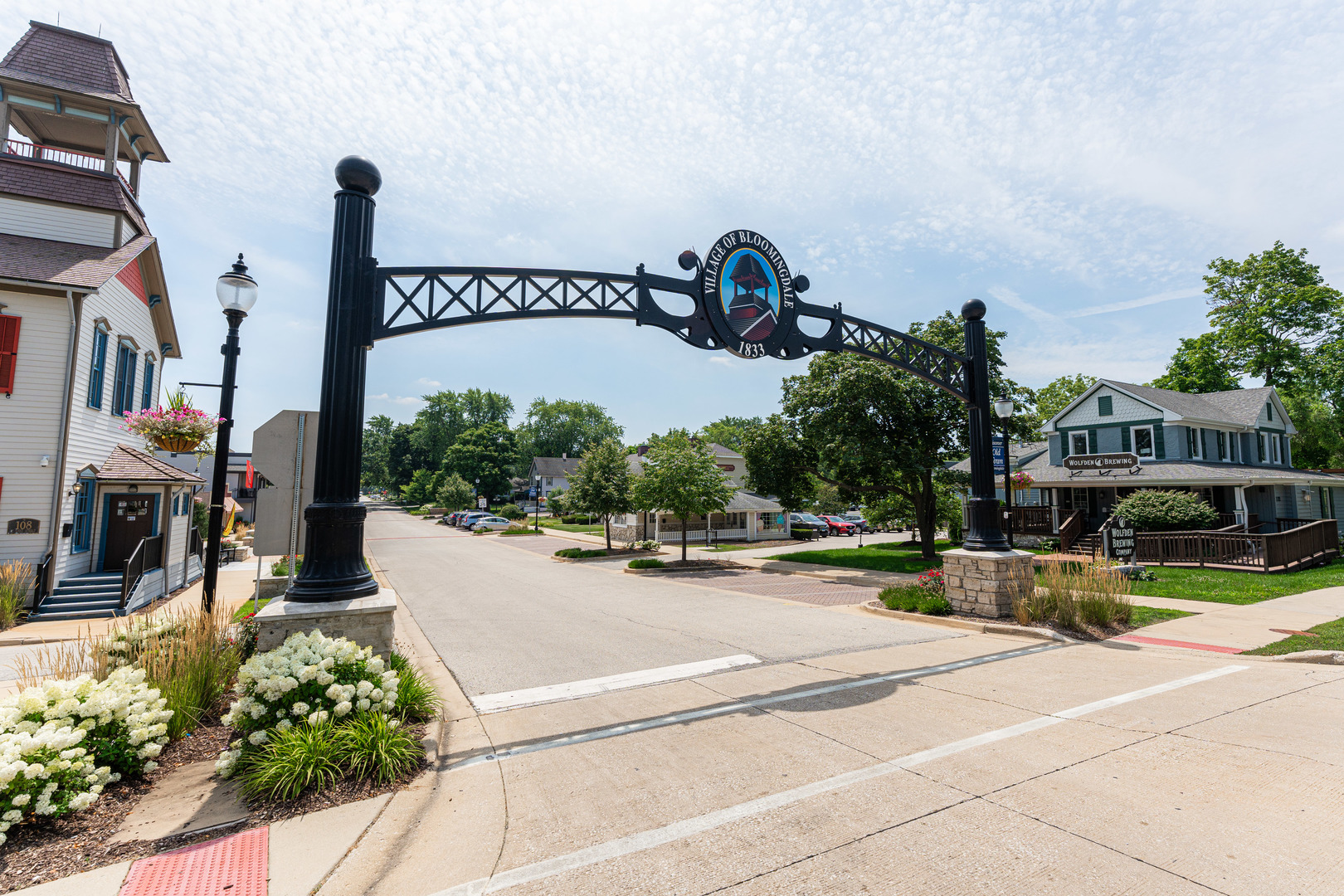 239 Nordic Road Bloomingdale, IL 60108 - Photo 33 of 40 a view of a swimming pool with a patio and a garden