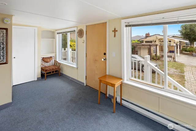 $1,999,950 | 10008 Rainier Avenue South, Seattle, WA 98178