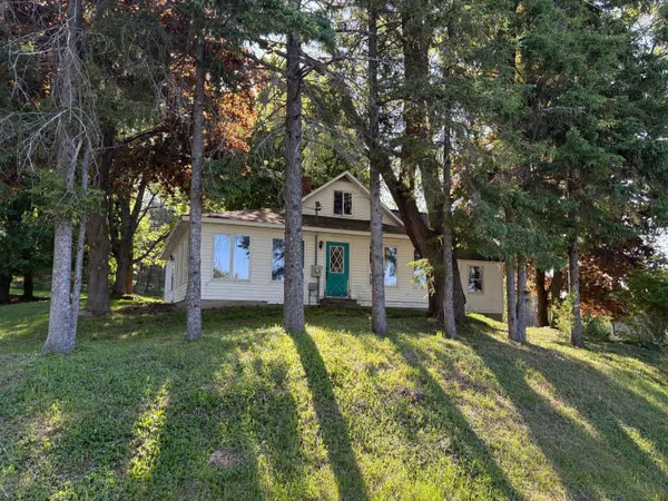 $259,000 | 8819 Erdman Road, Onekama, MI 49675