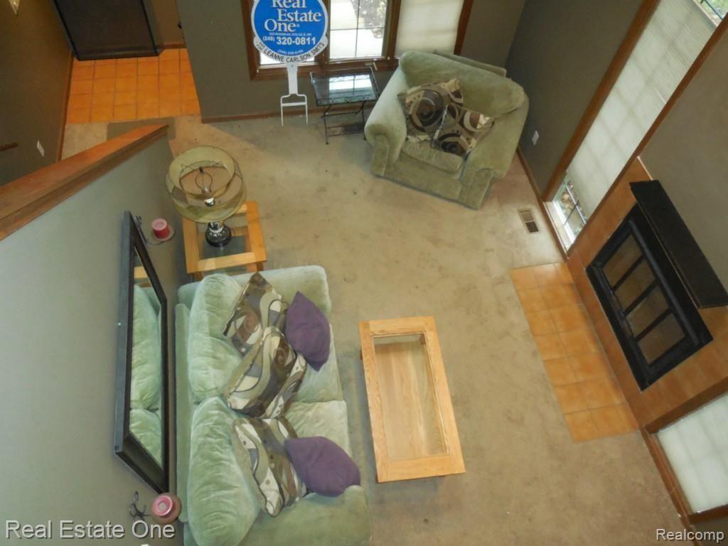 605 South Crooks Road, Unit 13 Clawson, MI 48017 - Photo 8 of 21 DSCN0848.jpg