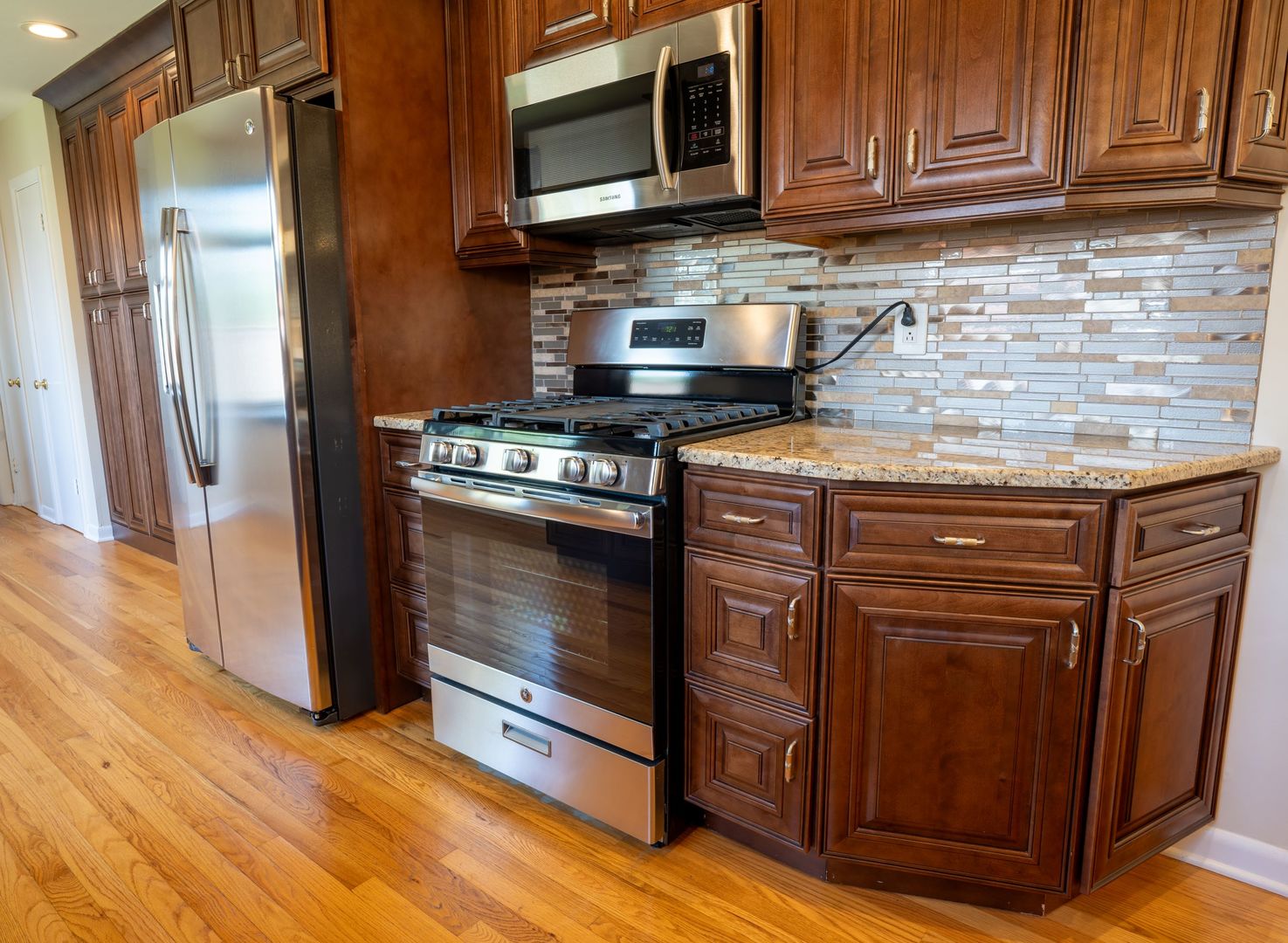 1375 Parkside Drive Park Ridge, IL 60068 - Photo 8 of 40 Gallery Image 8