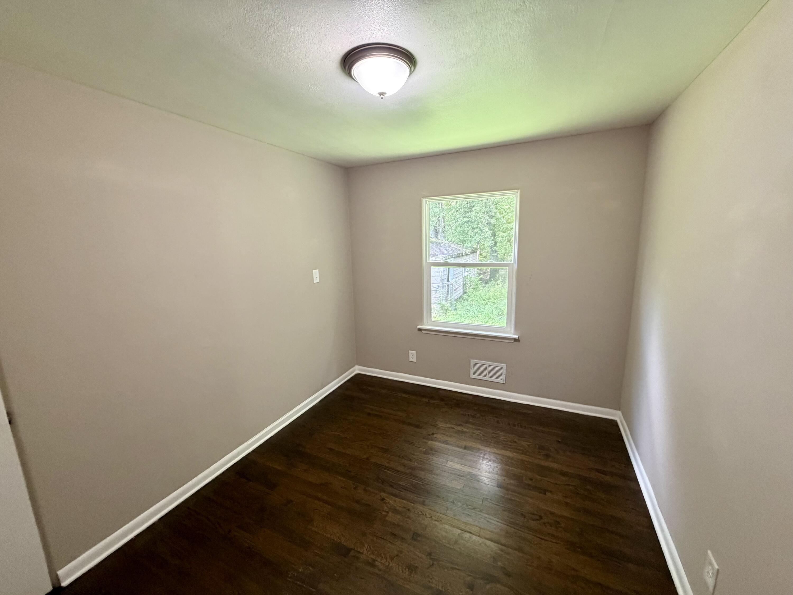 4841 Kentucky Street Gary, IN 46409 - Photo 9 of 18 3000x2250