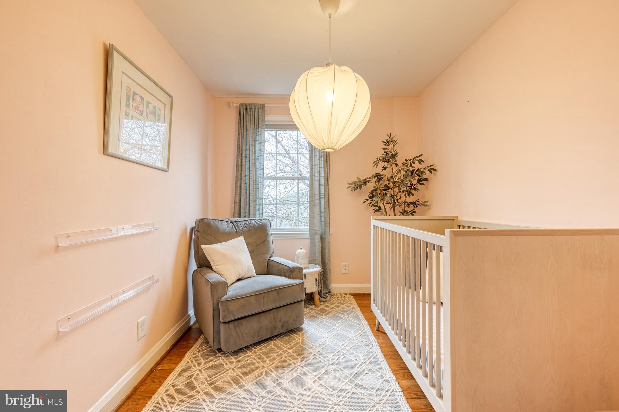 31 Regester Avenue Baltimore, MD 21212 - Photo 31 of 38 a living room with furniture and a window