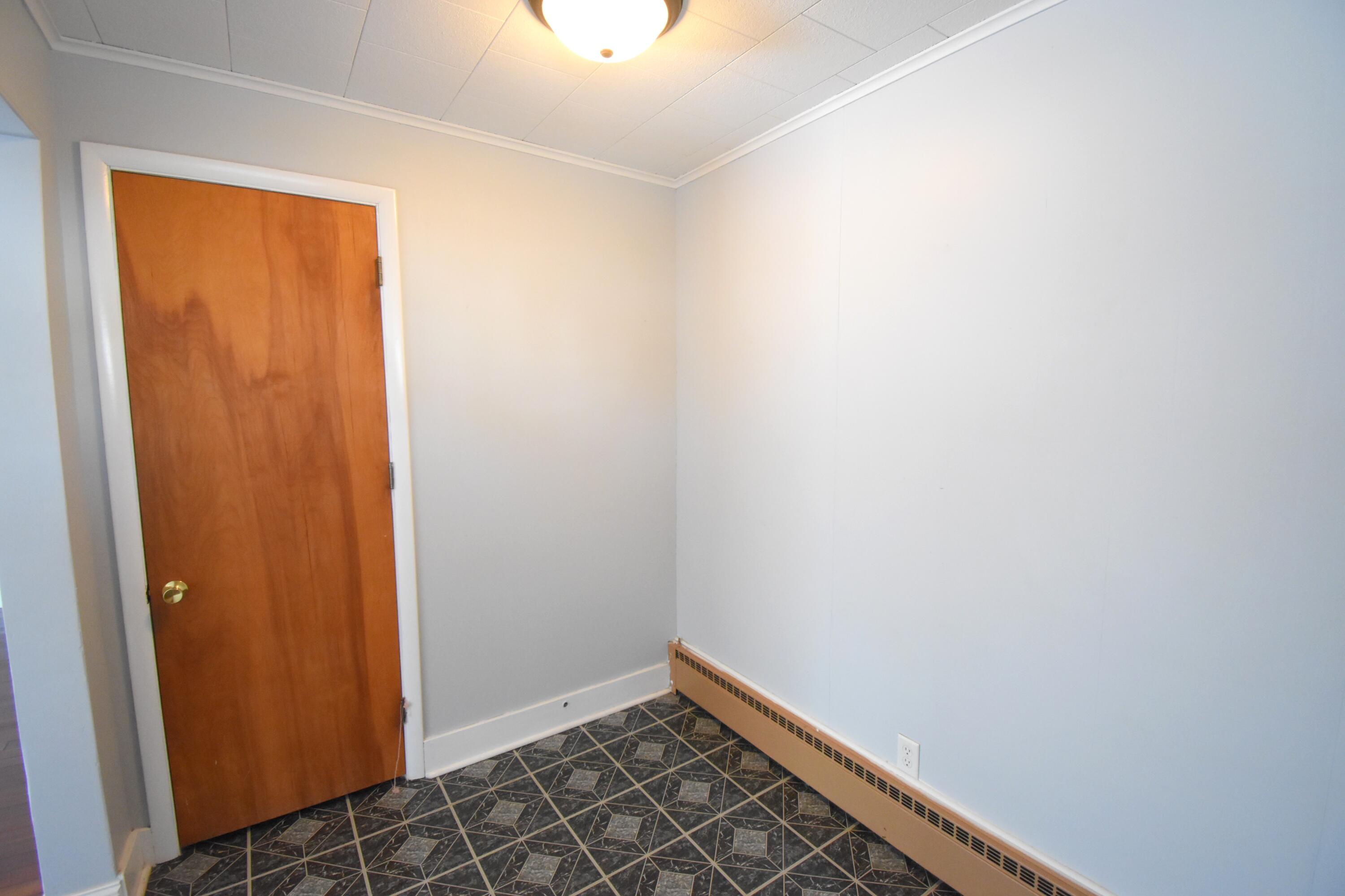 326 South Cullen Street Rensselaer, IN 47978 - Photo 16 of 47 3000x2000