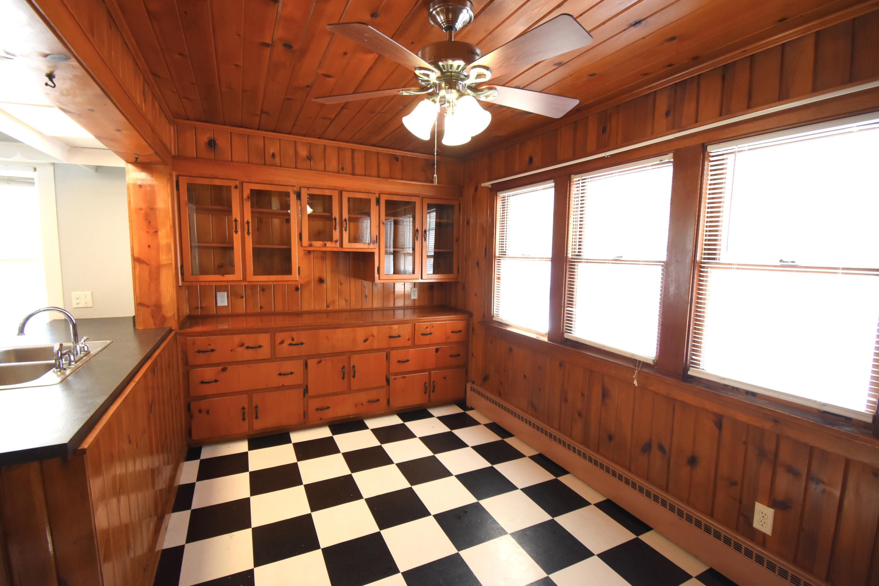 326 South Cullen Street Rensselaer, IN 47978 - Photo 24 of 47 3000x1999