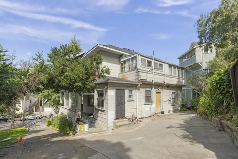 $995,000 | 330 Athol Avenue, Oakland, CA 94606