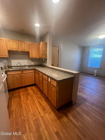 $1,500 | 26 Trinity Place, Unit FIRST, Albany, NY 12202