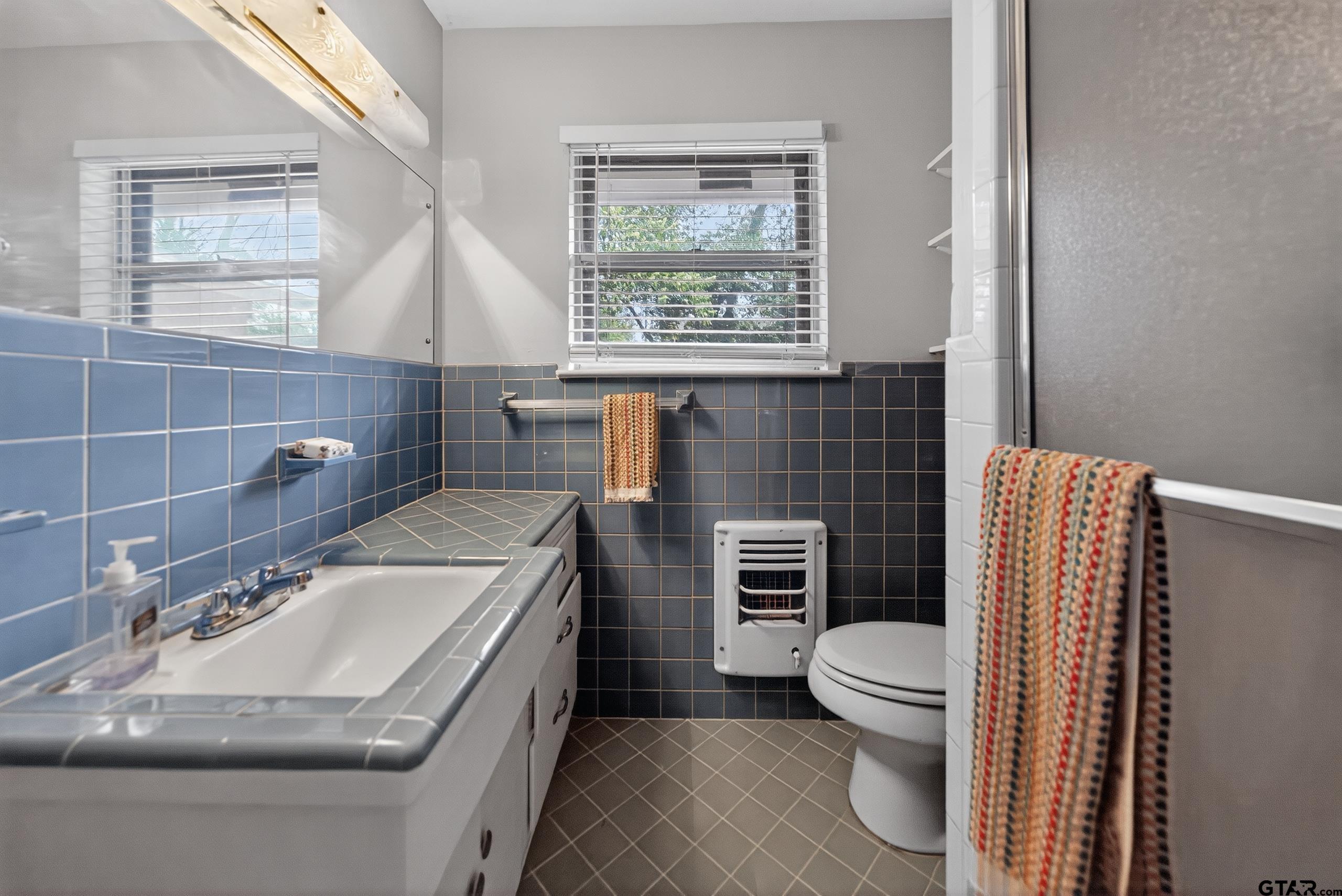 901 Rhodes Drive Tyler, TX 75701 - Photo 21 of 35