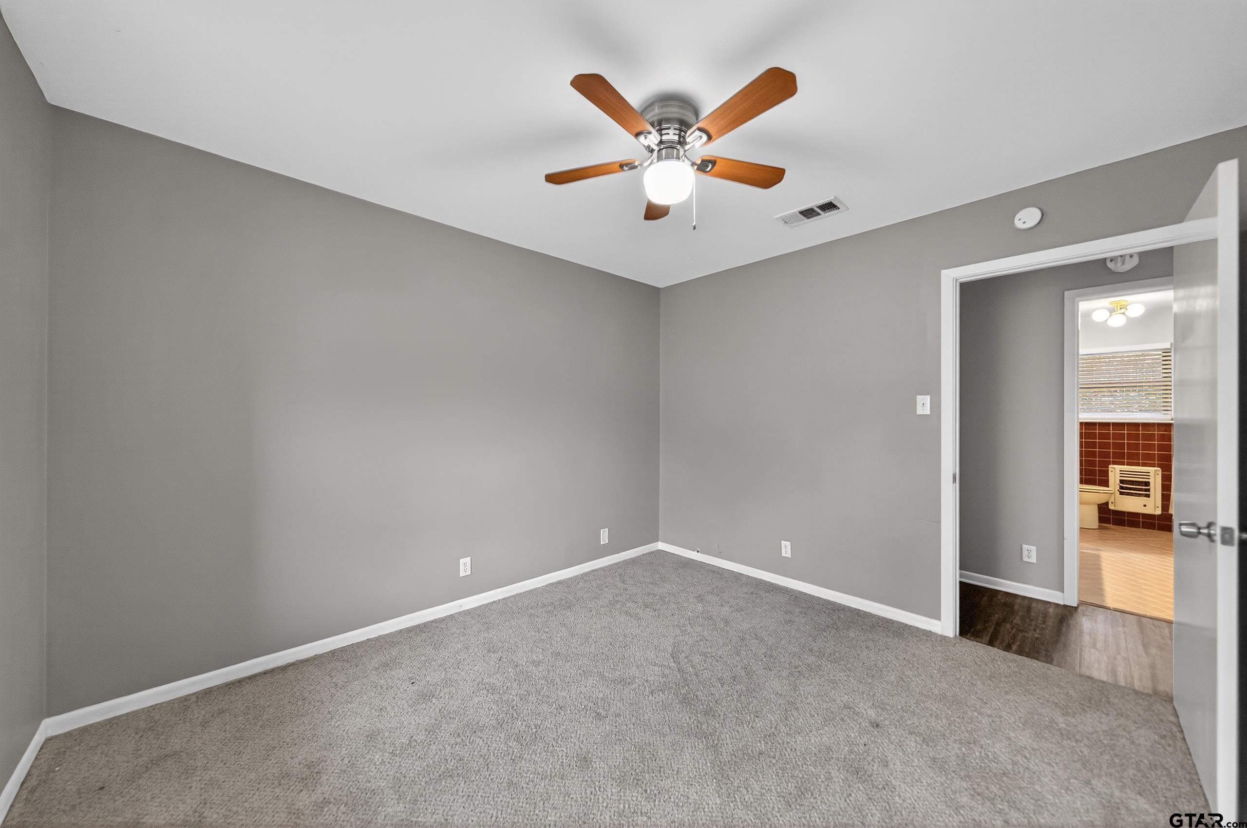 901 Rhodes Drive Tyler, TX 75701 - Photo 23 of 35