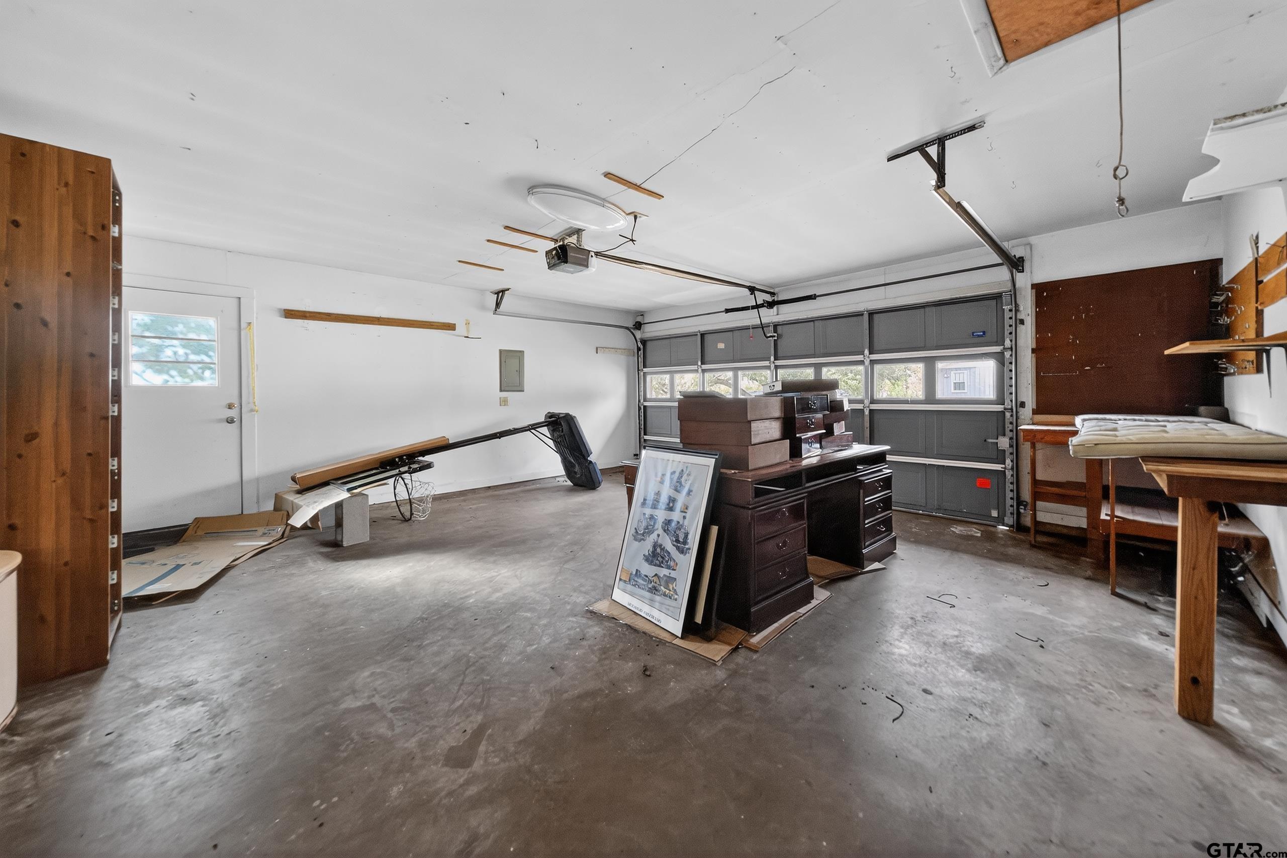 901 Rhodes Drive Tyler, TX 75701 - Photo 32 of 35