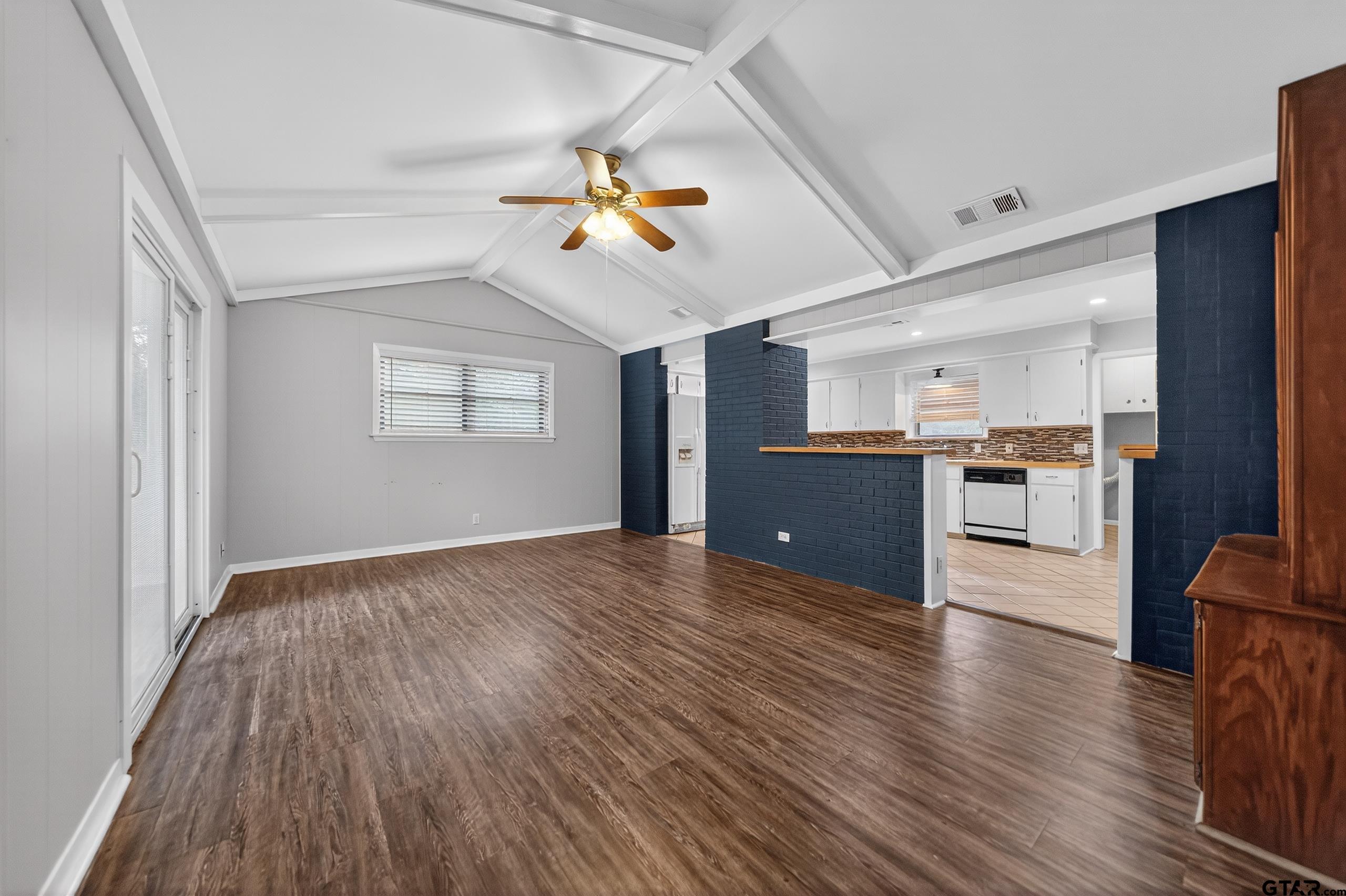 901 Rhodes Drive Tyler, TX 75701 - Photo 9 of 35