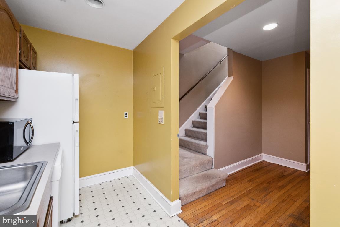918 North Calvert Street, Unit D Baltimore, MD 21202 - Photo 17 of 35 Kitchen