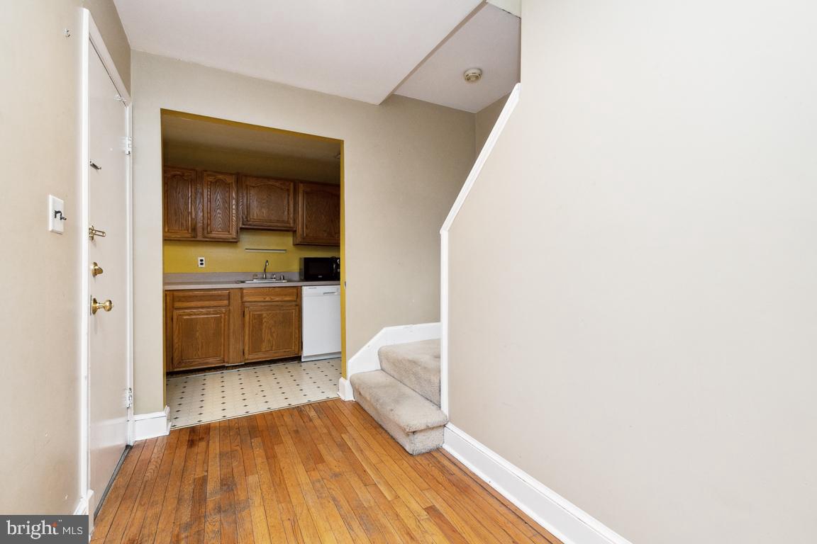 918 North Calvert Street, Unit D Baltimore, MD 21202 - Photo 18 of 35
