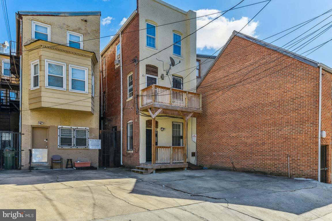 918 North Calvert Street, Unit D Baltimore, MD 21202 - Photo 34 of 35 2nd floor deck is part of unit.