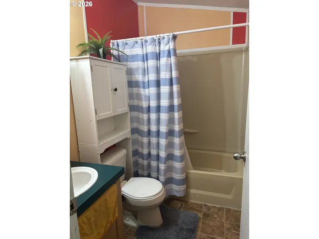 $77,900 | 23200 Northeast Sandy Boulevard, Unit 57, Wood Village, OR 97060