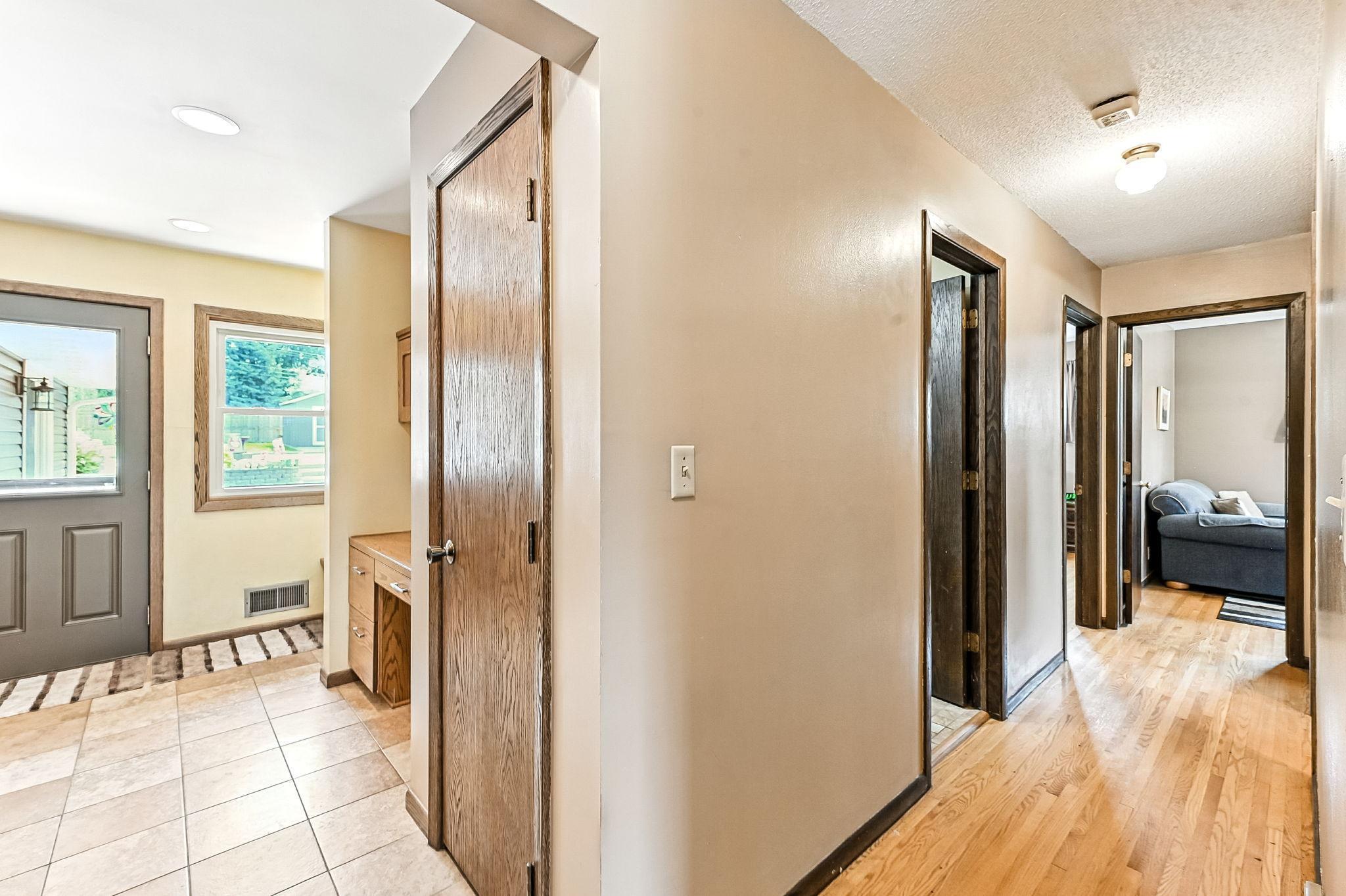 11309 Goodrich Road Bloomington, MN 55437 - Photo 18 of 50 Gallery Image 18