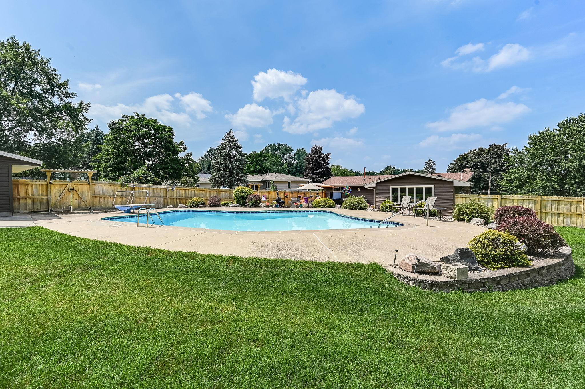 11309 Goodrich Road Bloomington, MN 55437 - Photo 42 of 50 Gallery Image 42